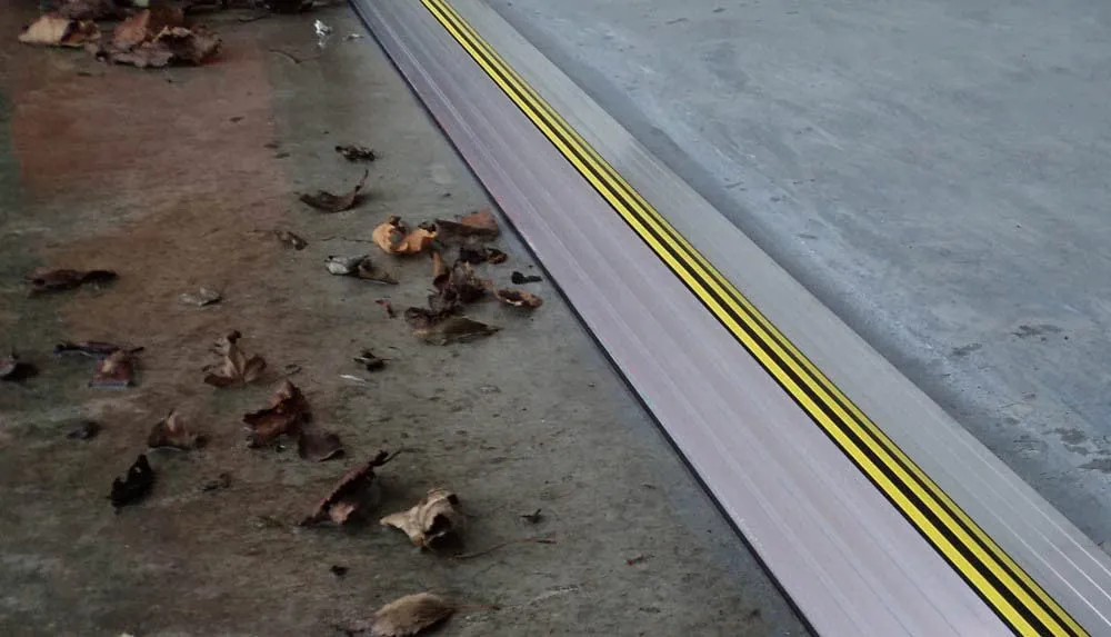 1" High Commercial Door Aluminum Threshold Seal Kit 10'2" Length | Full Kit Fixings Included | GaraDry