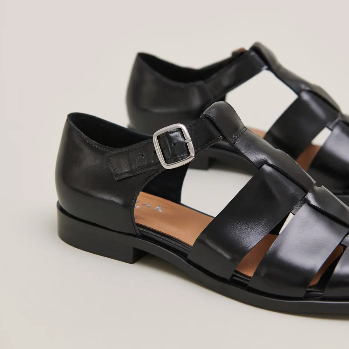 225- Agosta Cuir Noir