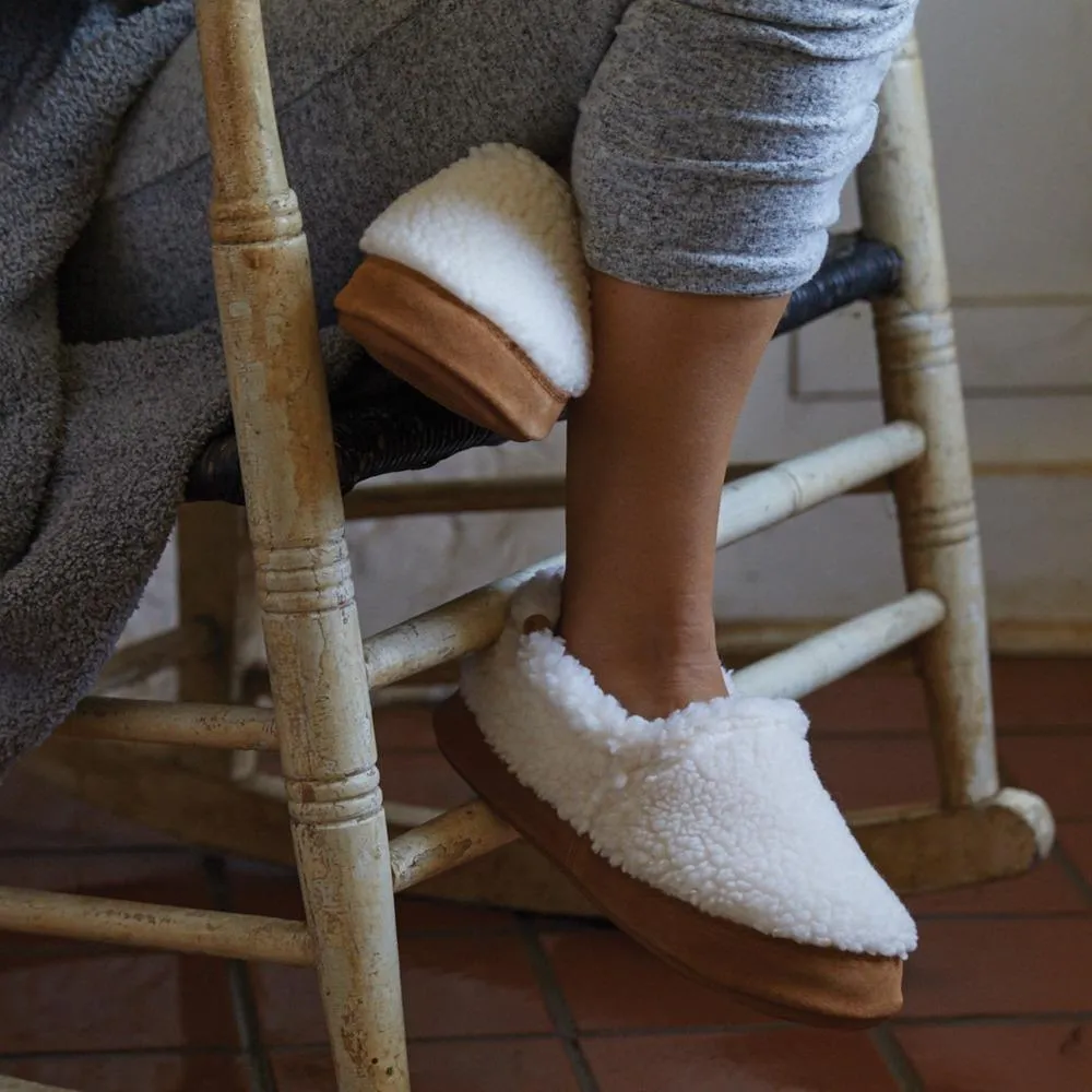 Acorn Women’s Moccassin Slippers