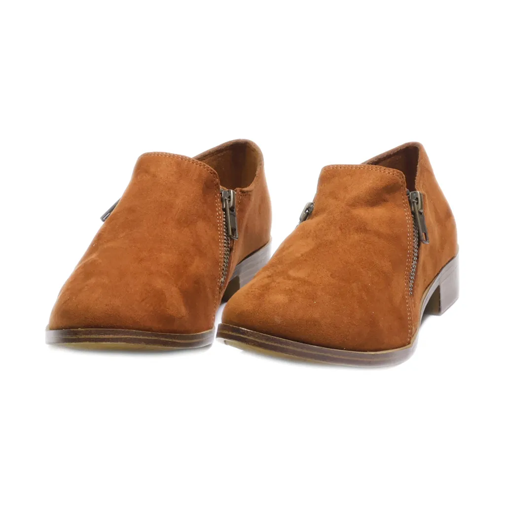 American Eagle Flat Shoes Suede Brown Colour For Women