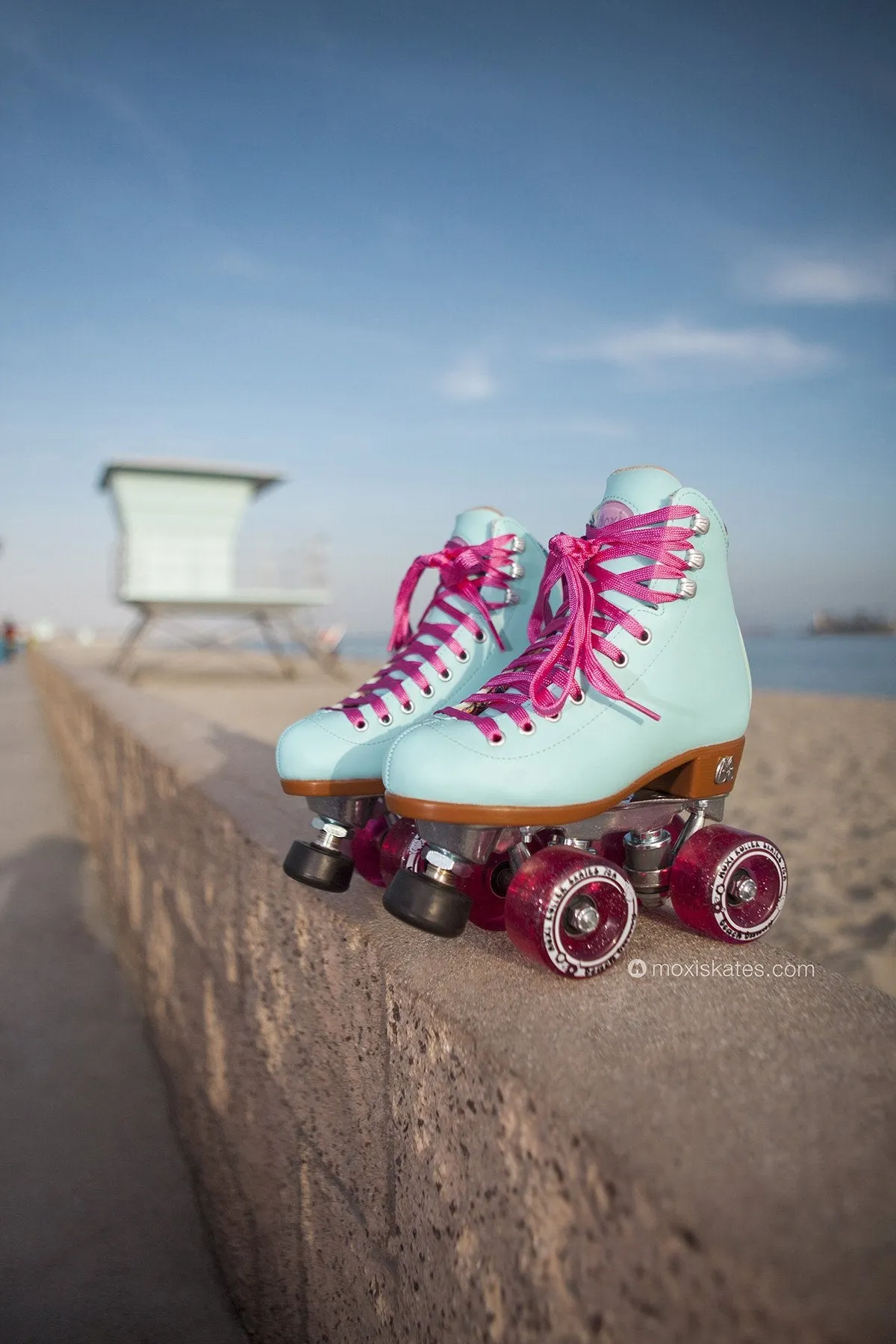 Beach Bunny Roller Skates - Blue Sky