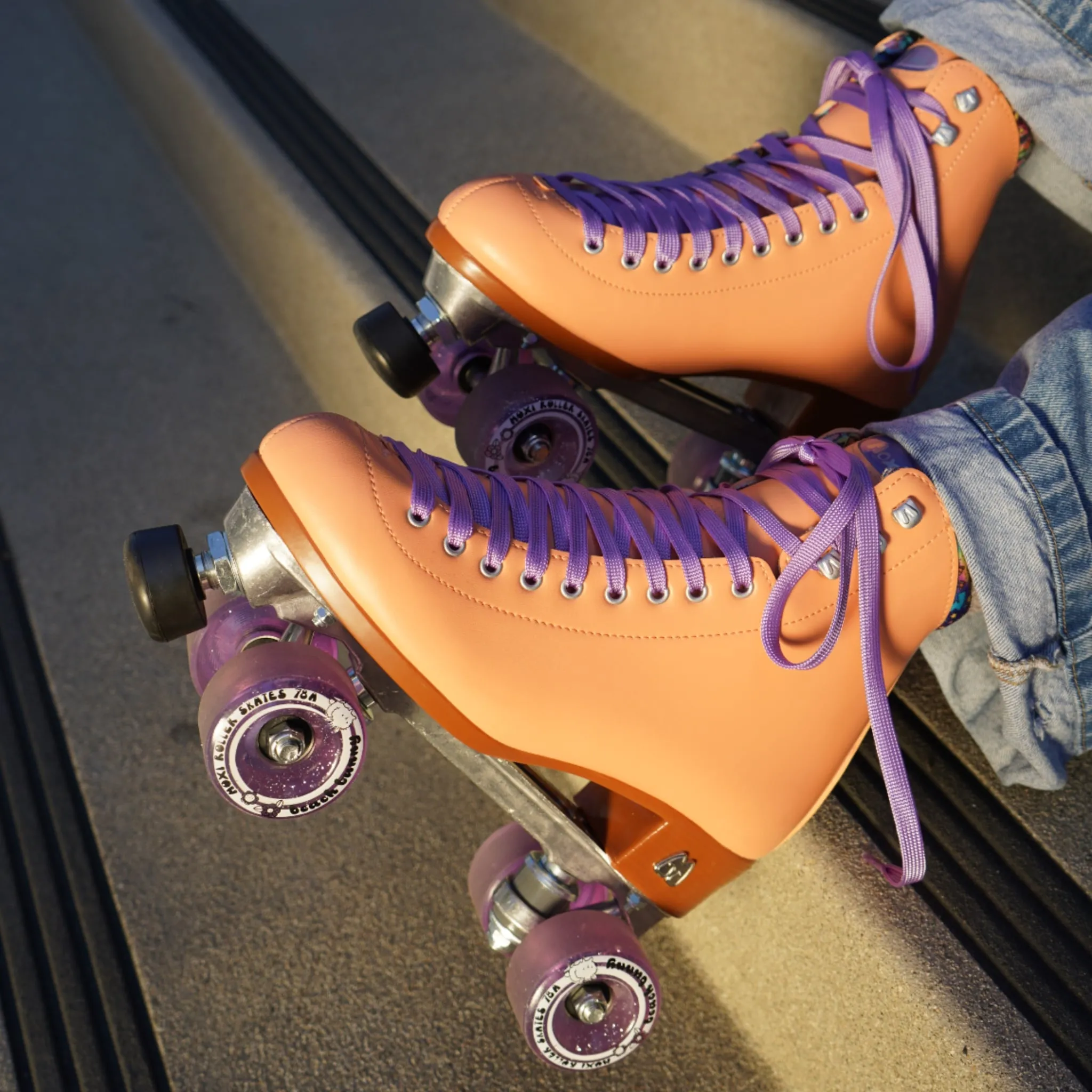Beach Bunny Roller Skates - Peach Blanket