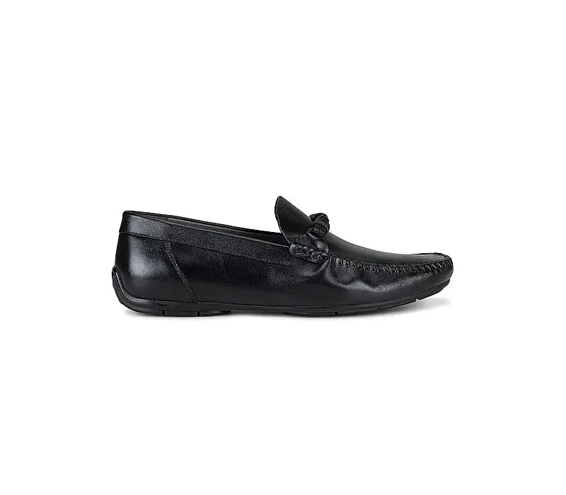 Black Moccasins With Knot Detail