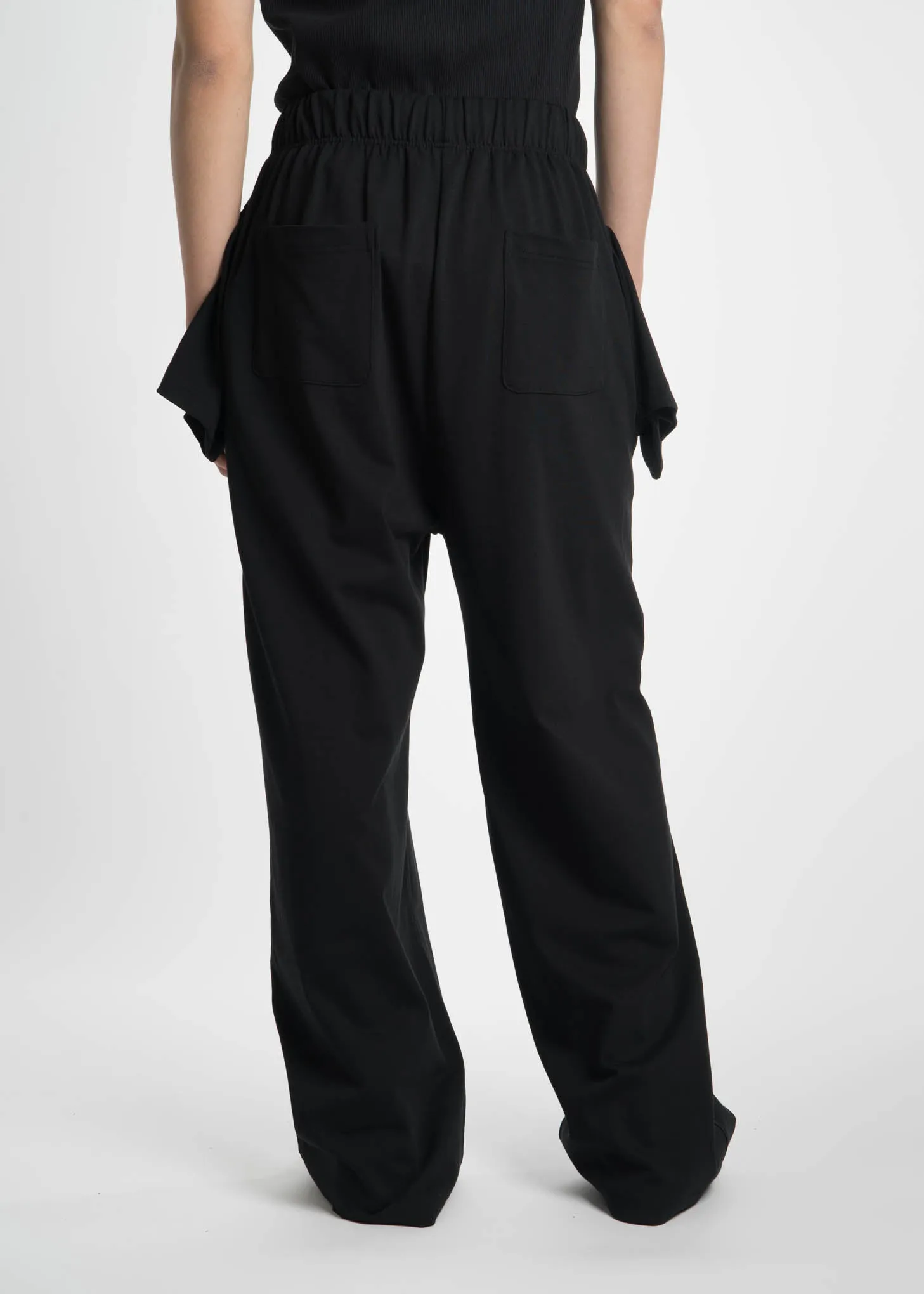 Black T-Shirt Sweatpants