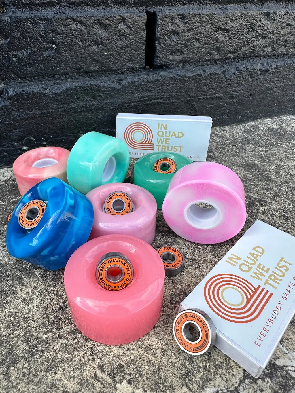 Blank wheels: 58x32 INCLUDING BEARINGS Set of 8