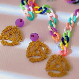 Fantastic Plastic Jumbo Gold Glitter 45 Adapter Charm Set With Multi-Color Plastic Chonky Chain