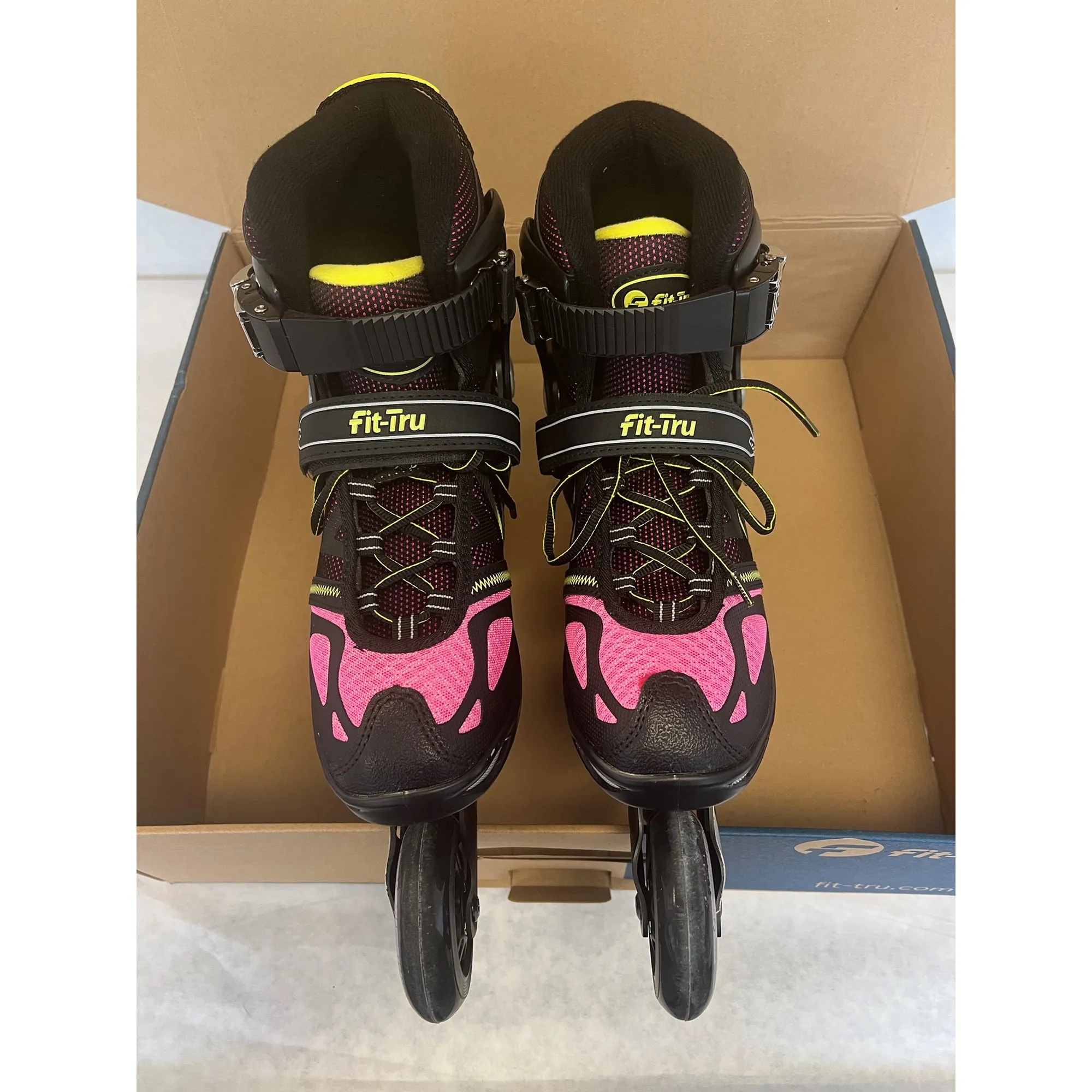 Fit-Tru Cruze 84 Pink Womens Inline Skates (Size 7 Moderately Used)