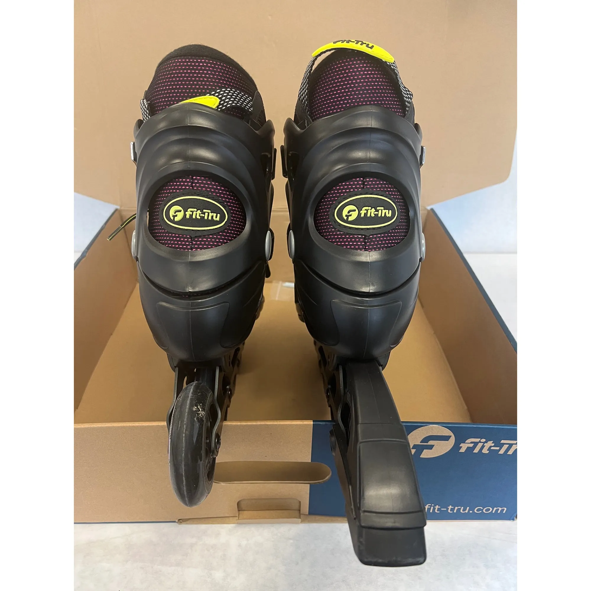 Fit-Tru Cruze 84 Pink Womens Inline Skates (Size 7 Moderately Used)