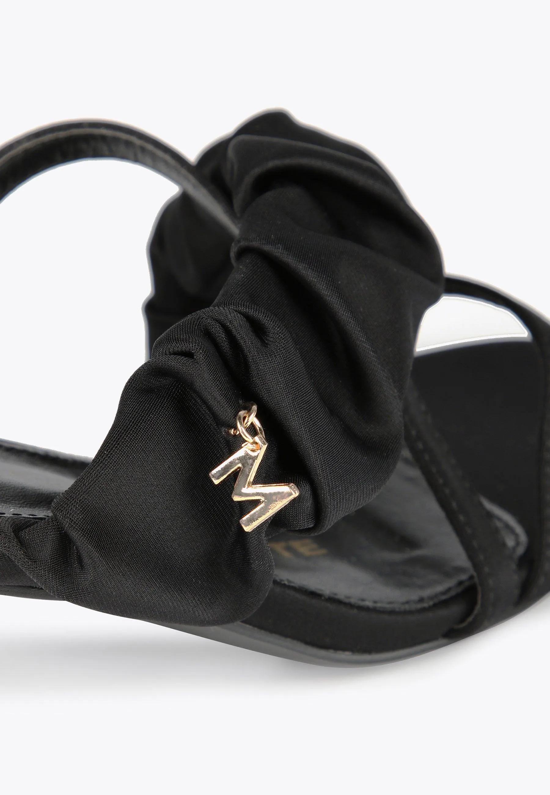Heeled sandals with gathering