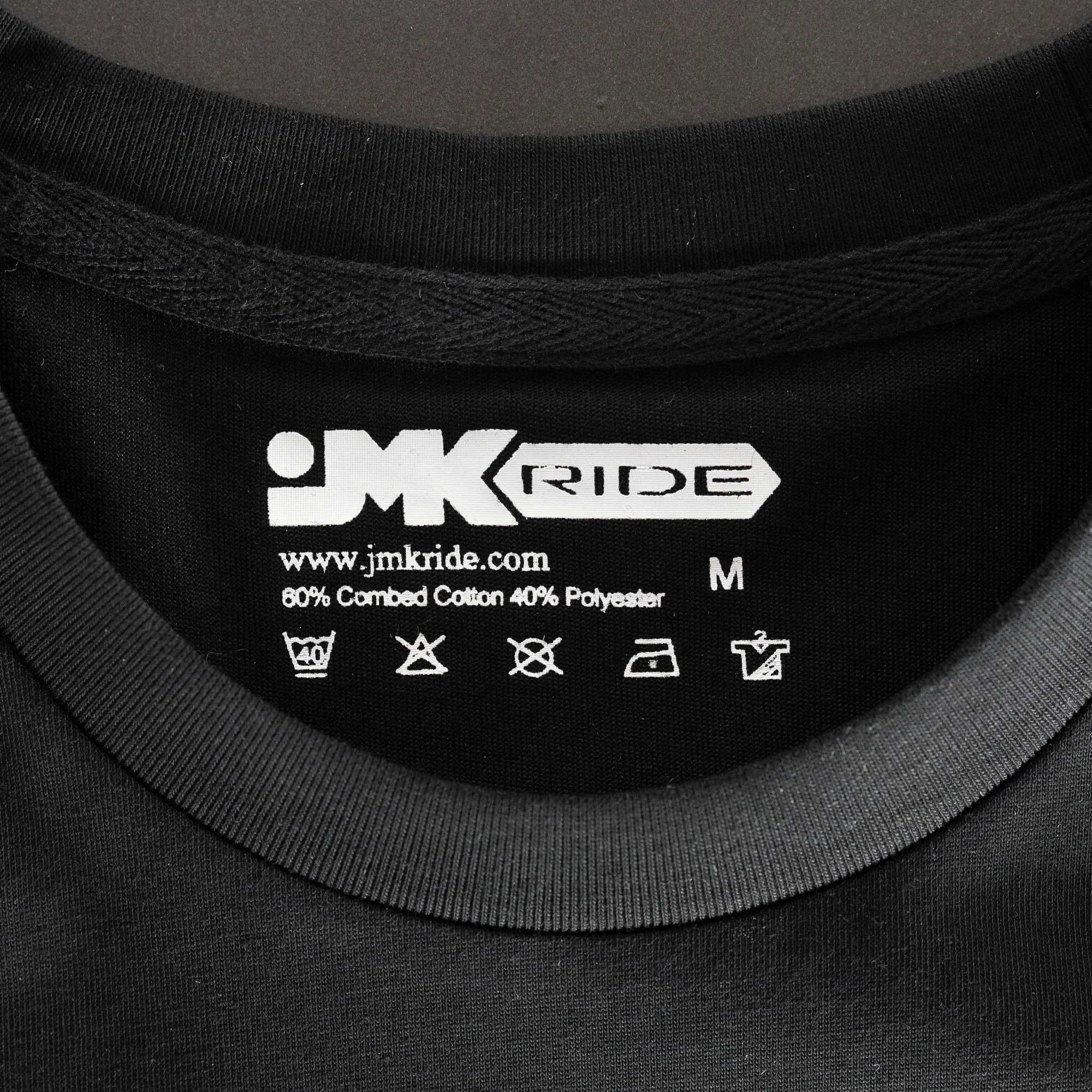 JMKRIDE Premium T - Vertical Black