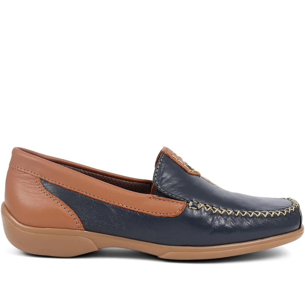 Leather Moccasins  - CONT39003 / 325 242