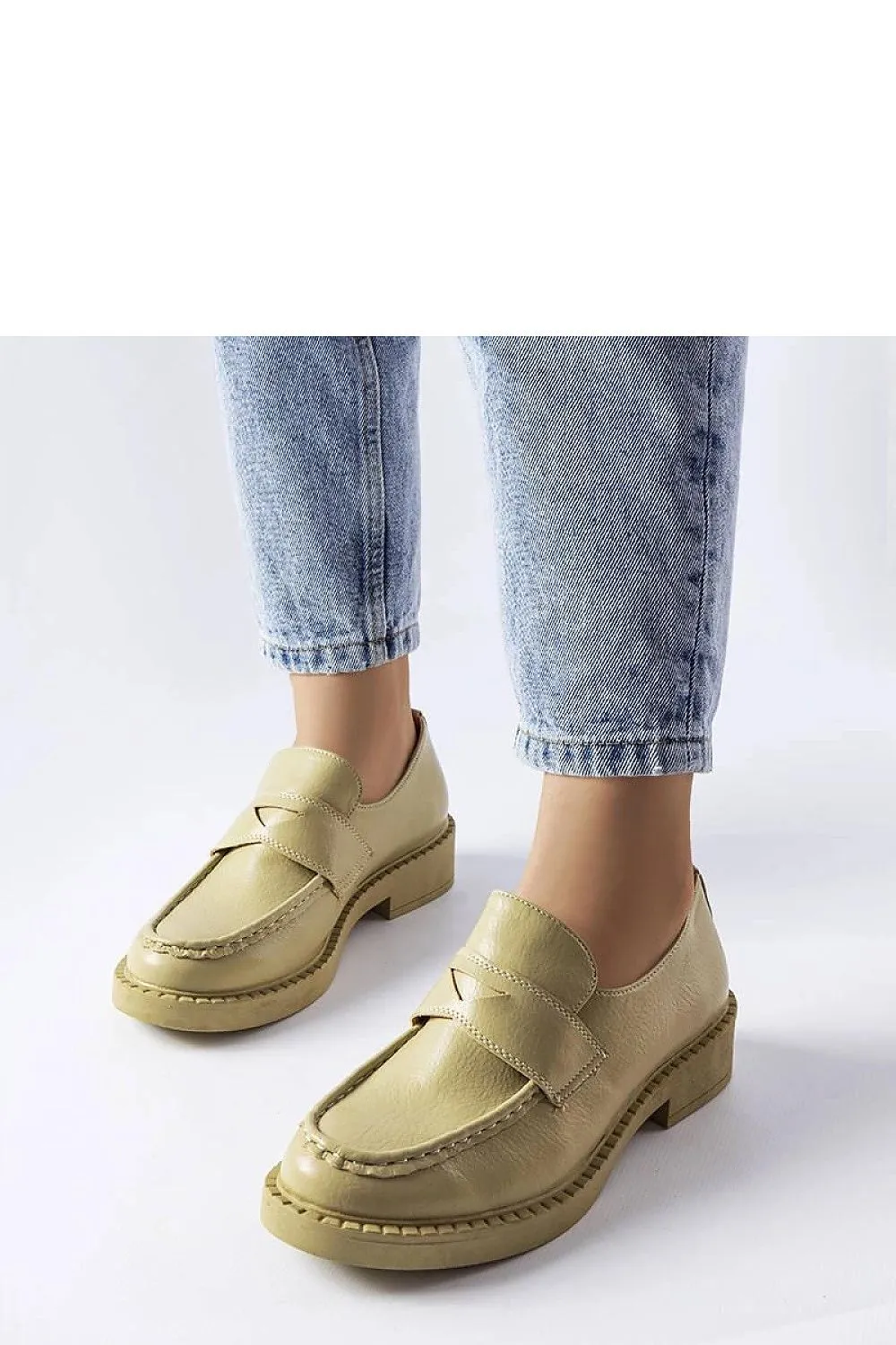 Stylish silver Élodie moccasins