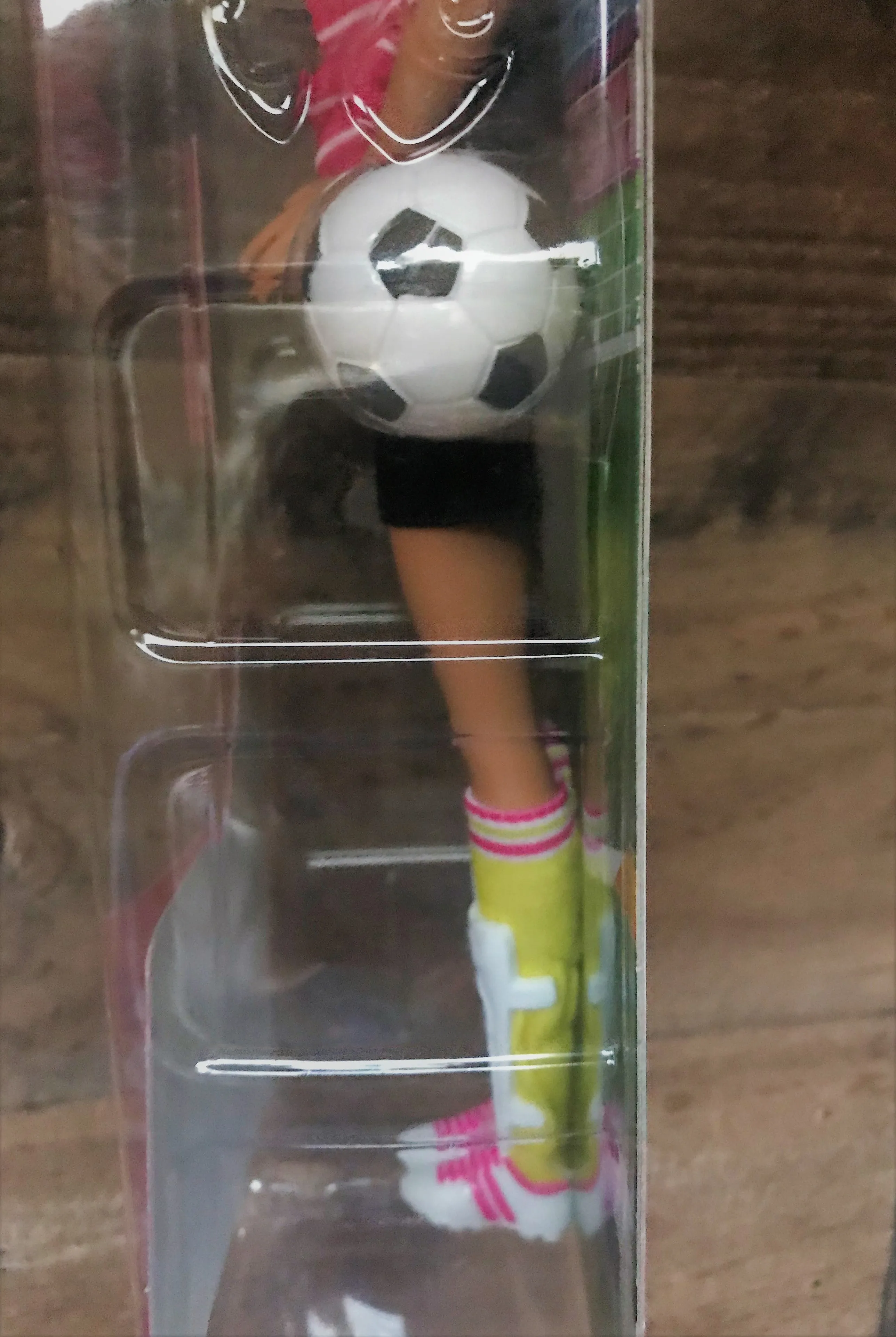 SUPER SOCCER STAR BARBIE DOLL (SPECIAL 60TH ANNIVERSARY EDITION)